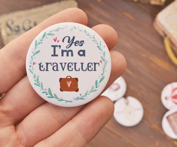 Spilla illustrata I'm a traveller