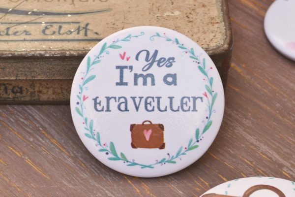 Illustrated pin I'm a traveller